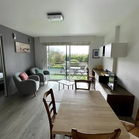 Bel Appartement En Residence Centre Ville Avec Parking Classe 3 Quiberon Exterior foto